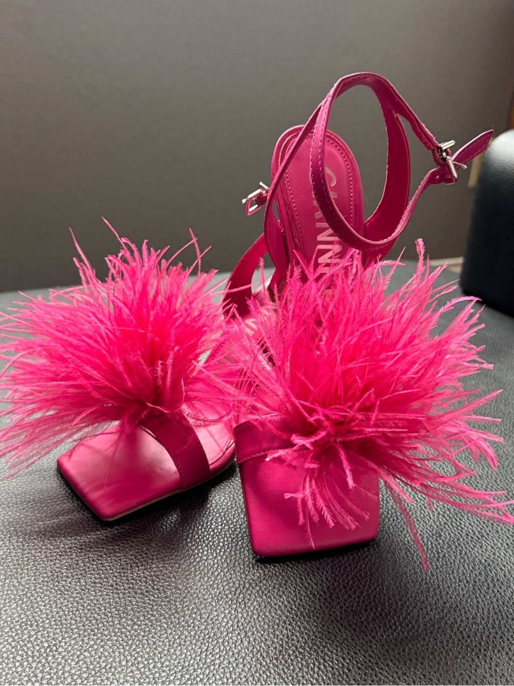 Gianni Bini Hot Pink Feather Heels